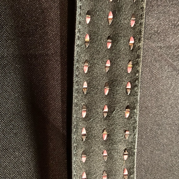 Pink & Black Checkerboard pattern on black leather Sz 42   47” length 1.5” Wide - Picture 6 of 8